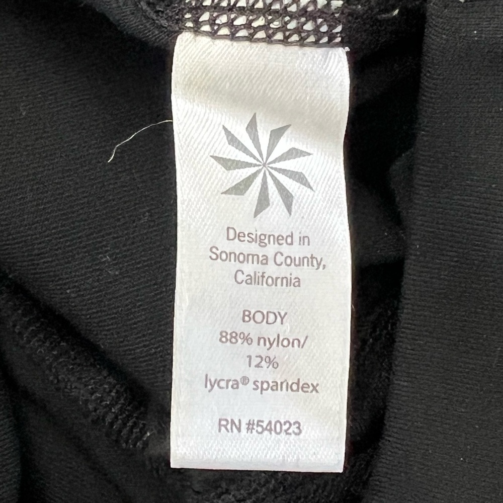 Athleta Mind Over Mat Capri Black Sz: S - Picture 15 of 16